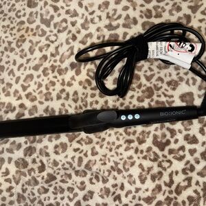 Bio Ionic Black Hair Styling Wand 1 1/4 inch long barrel